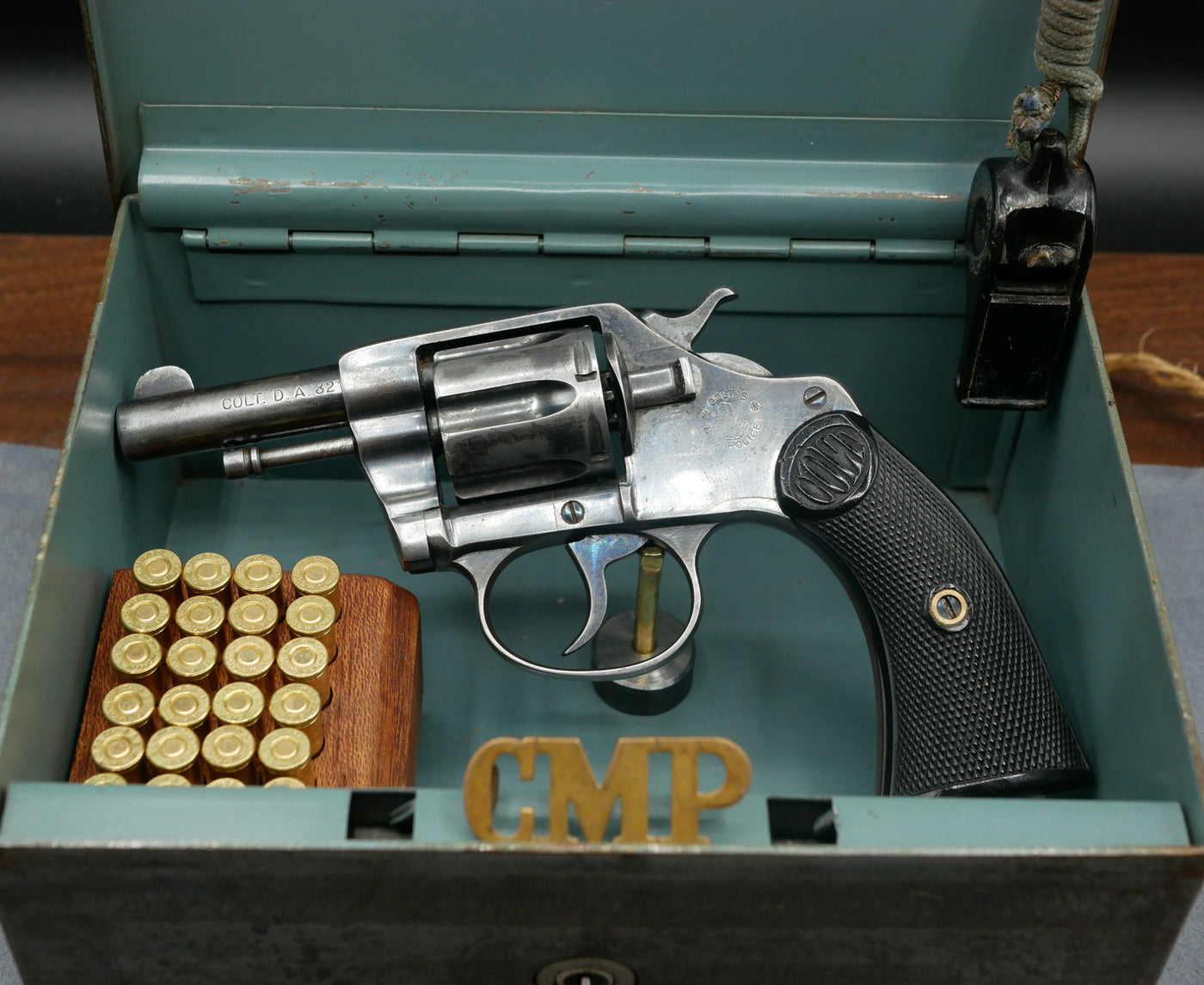 Rare Colt New Police 32 S&W 2,5 pouces de 1904 dans son coffret exceptionnel.