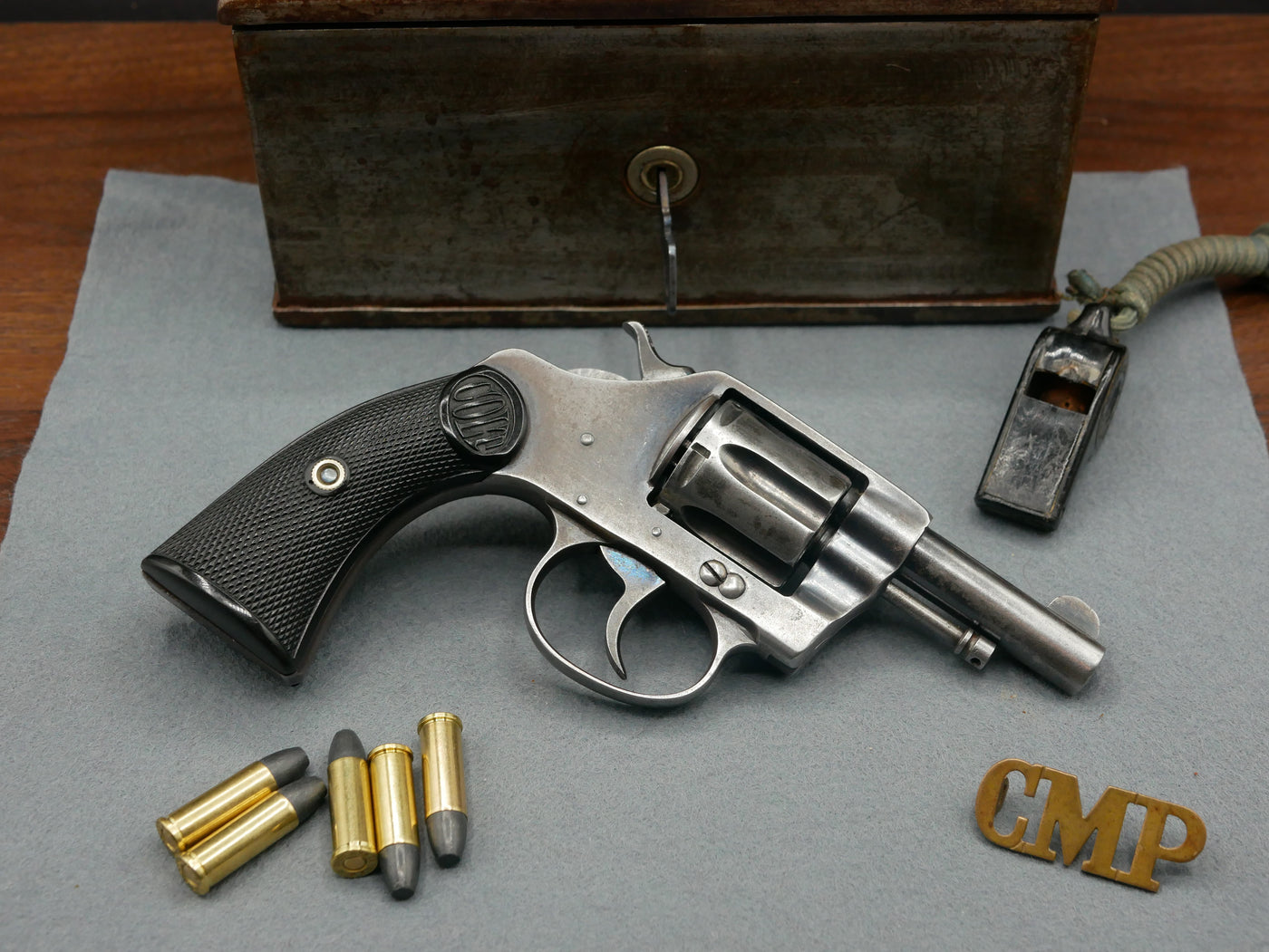 Rare Colt New Police 32 S&W 2,5 pouces de 1904 dans son coffret exceptionnel.