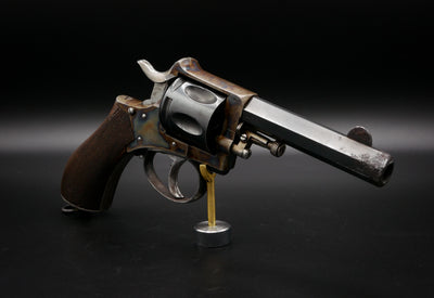 Revolver de type Webley RIC repensé par Max Fliegenschmidt. Jaspage splendide !