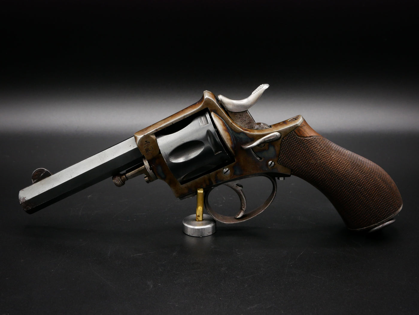 Revolver de type Webley RIC repensé par Max Fliegenschmidt. Jaspage splendide !