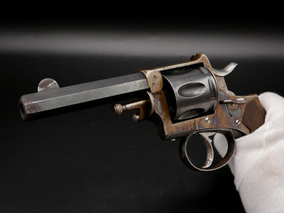 Revolver de type Webley RIC repensé par Max Fliegenschmidt. Jaspage splendide !