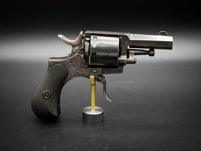 Très joli Revolver de type Bulldog cal 320 de fabrication Liégeoise.