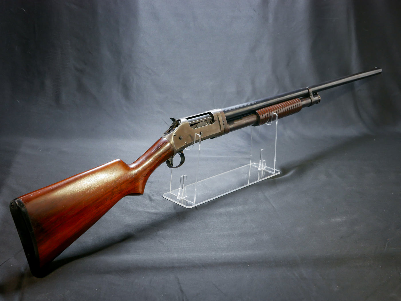 Très beau Fusil à pompe Winchester model 97 cal 12/70 Take Down de 1936